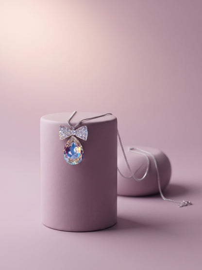 Bow Teardrop Pendant Chain