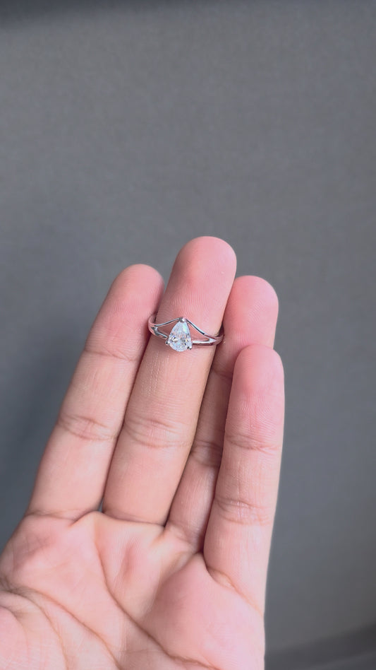 Lyra Ring