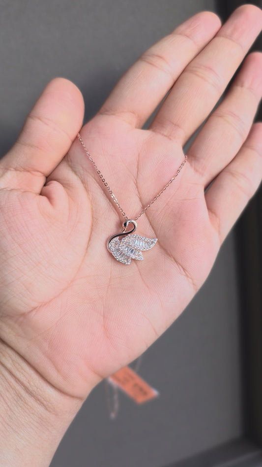 Cygne Rose Pendant Chain
