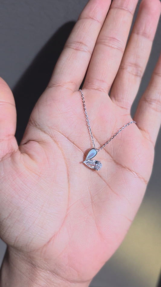 Dew Pendant Chain