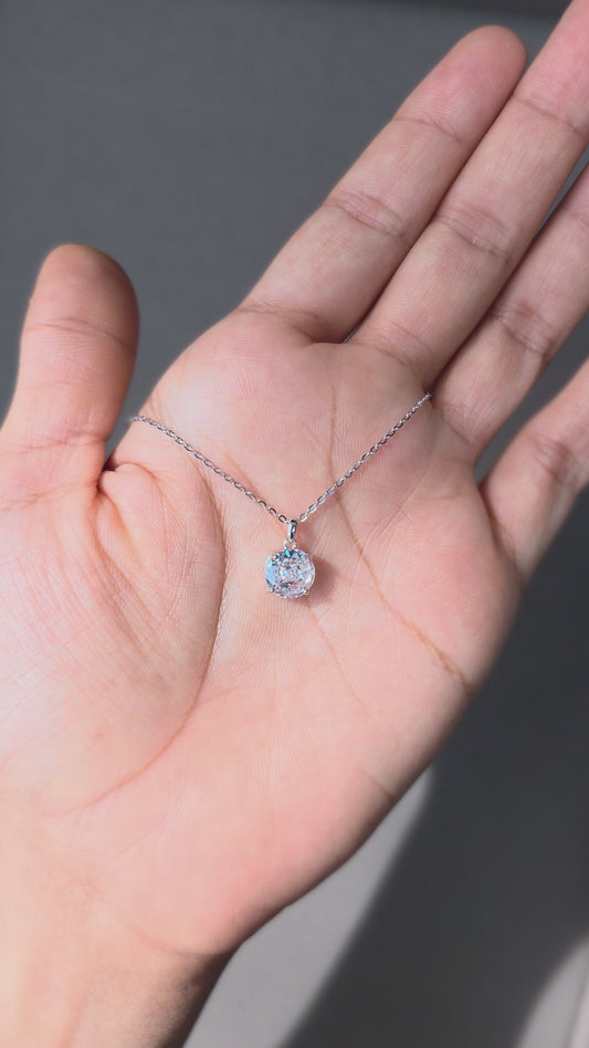 Lumière Pendant Chain