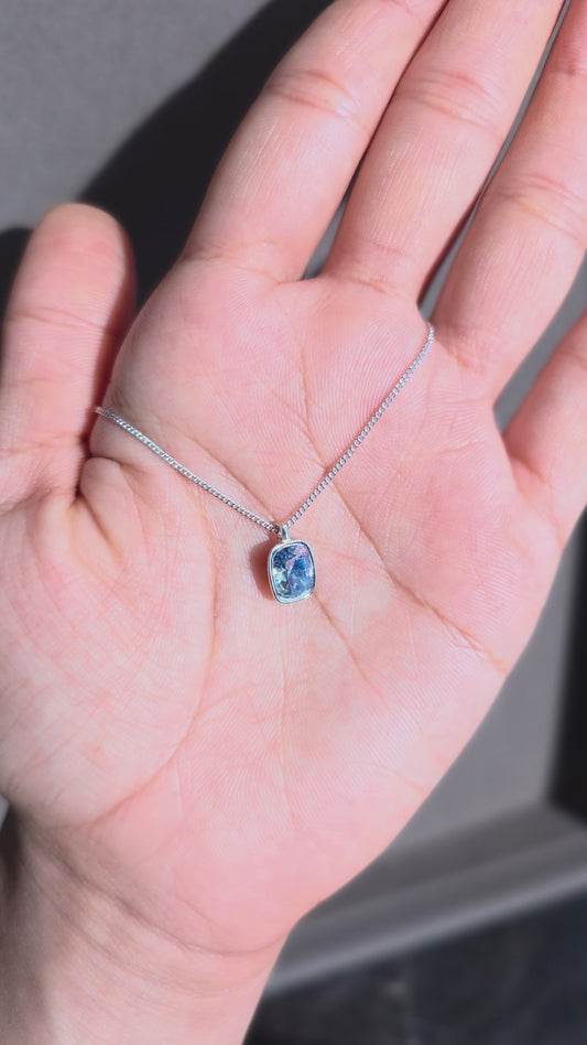 Azure Bezel Pendant Chain