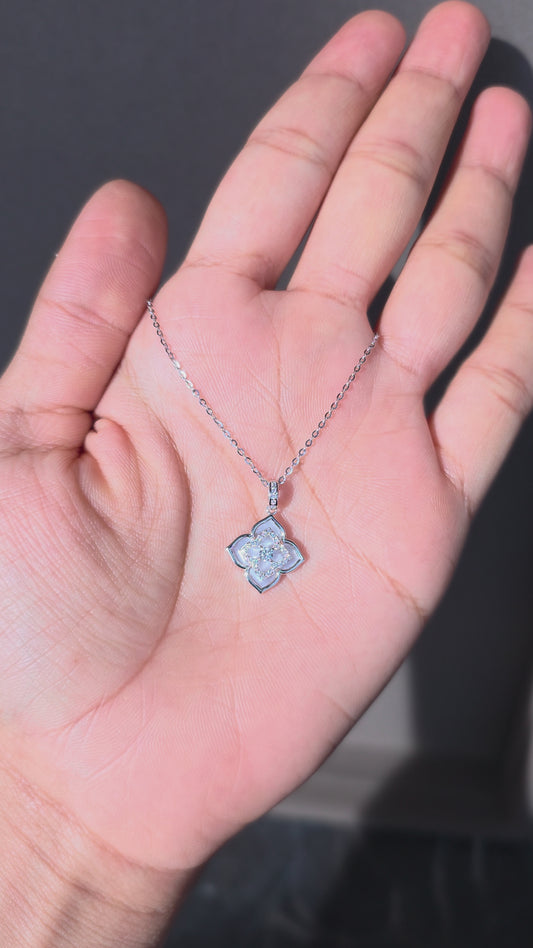 Frost Clover Pendant Chain