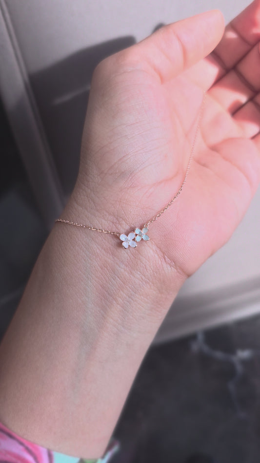 Duo Blossom Pendant Chain