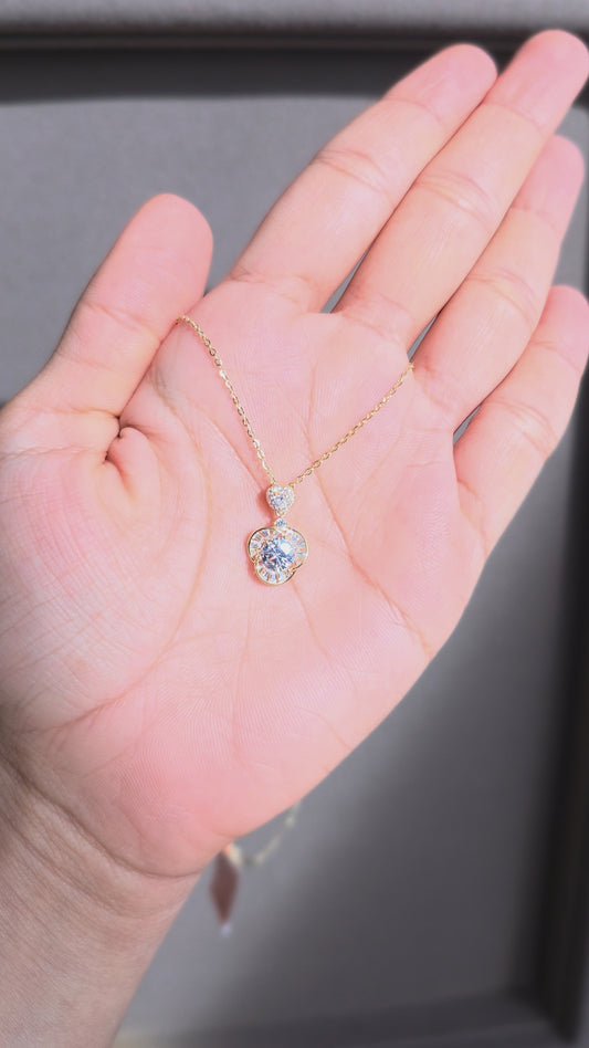 Soleil Heart Pendant Chain