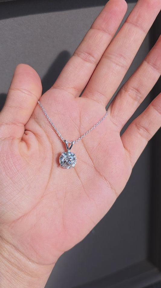 Lyra Pendant Chain