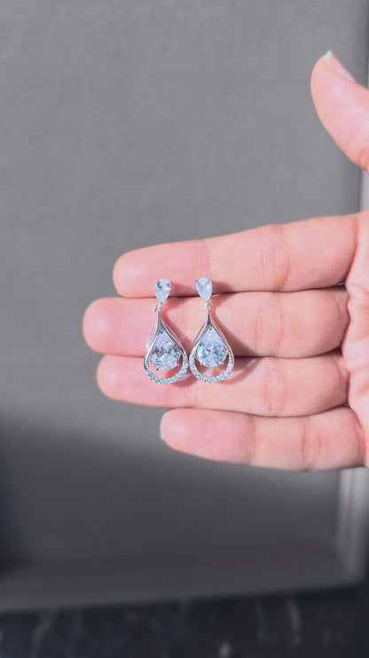 Lumière Teardrop Earrings